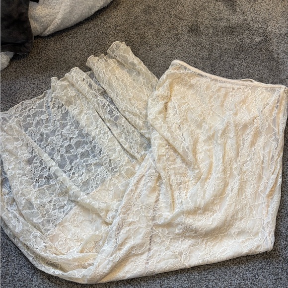 House of CB Lace Maxi Skirt - Picture 3 of 8